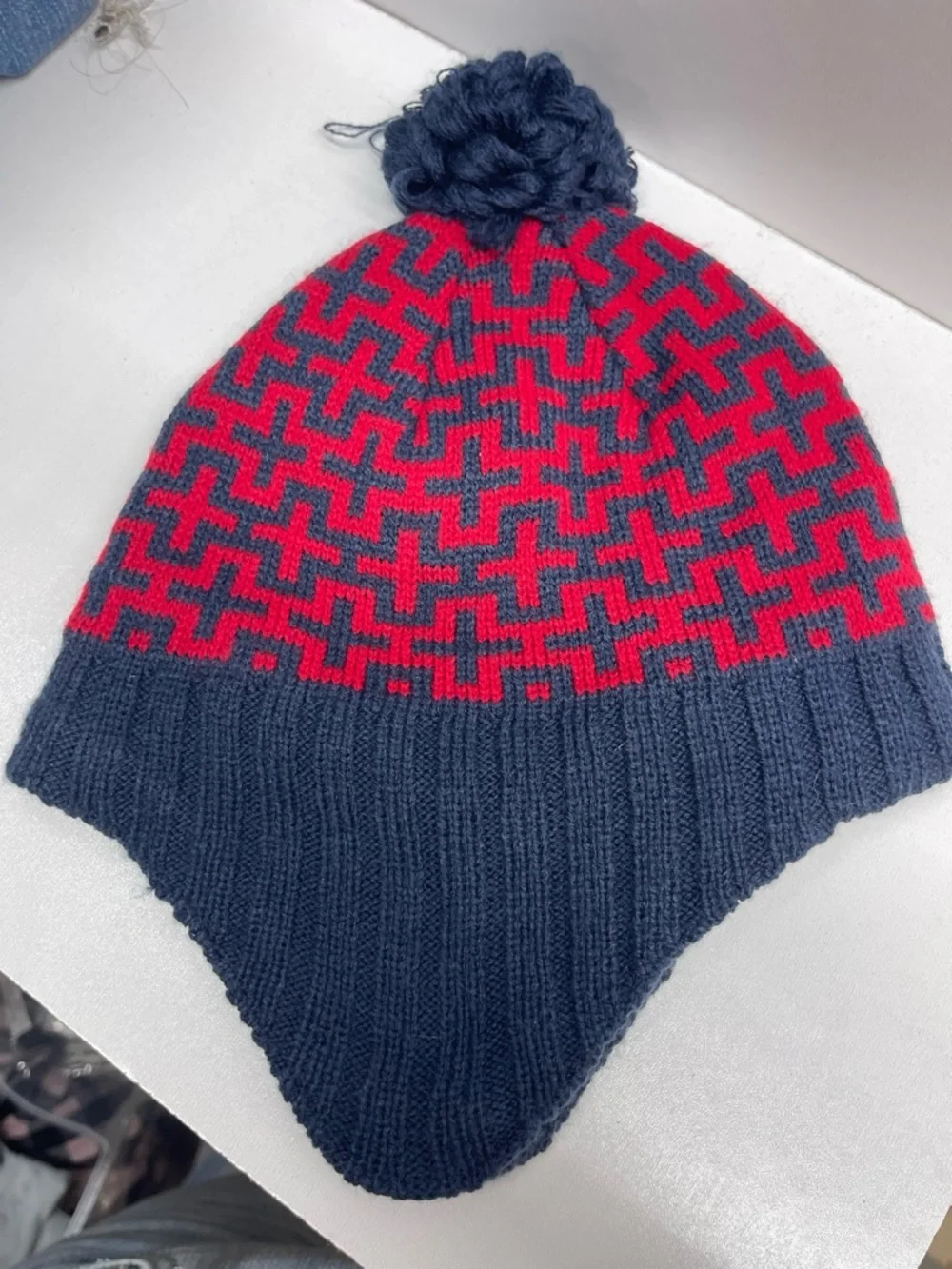 Columbia Omni-Heat Beanie Youth Navy‎ Red Geometric Knit Pom Pom Winter Hat